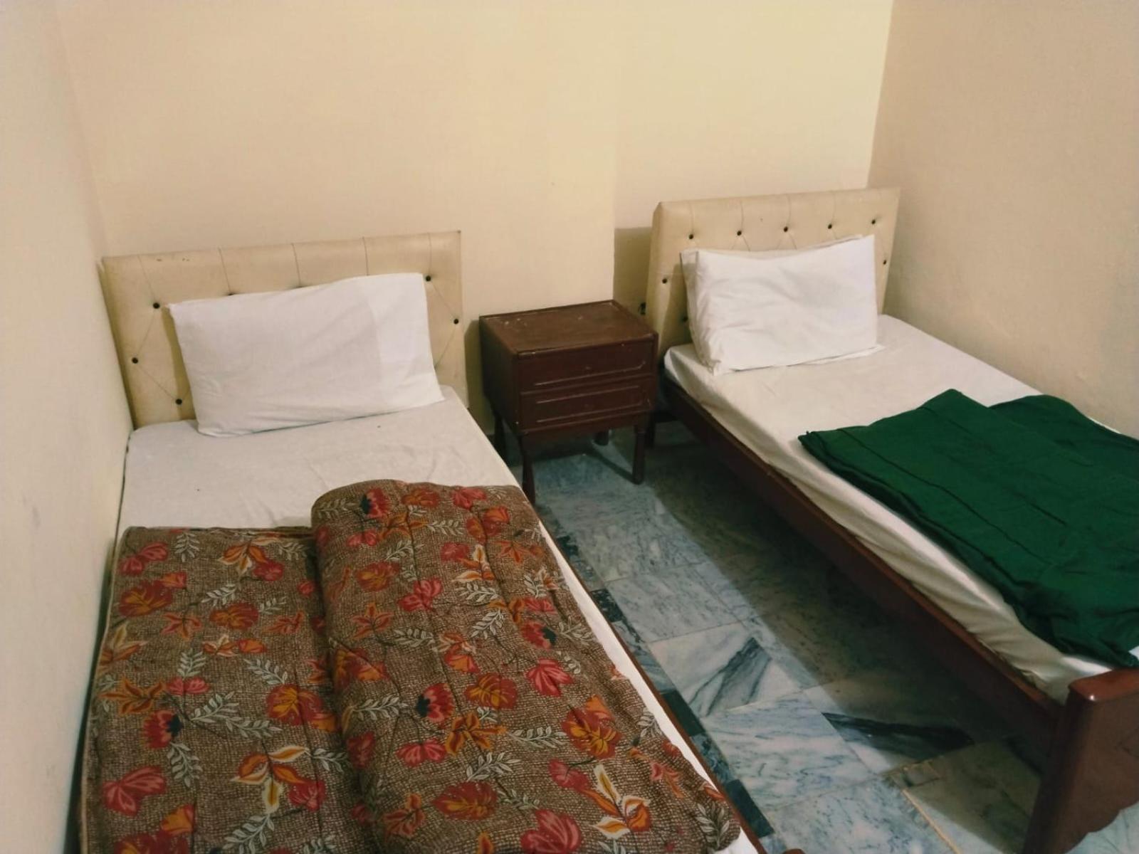 Shahzad Hotel Rawalpindi Buitenkant foto